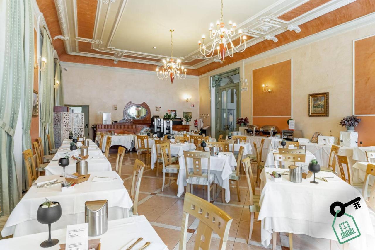 Hotel Rooms Lago Maggiore Verbania Zewnętrze zdjęcie